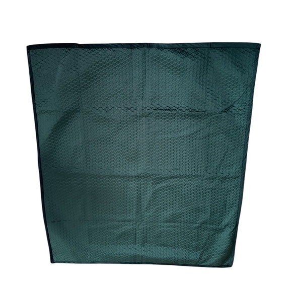 Accents de Ville Throw Quilted Velvet Green Blanket - Picture 2 of 5